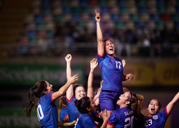 速崭露头角 速崭露头角