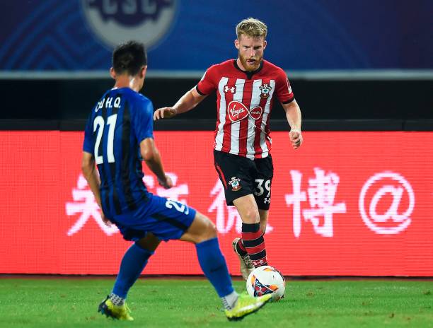 赛场积蓄更 赛场积蓄更