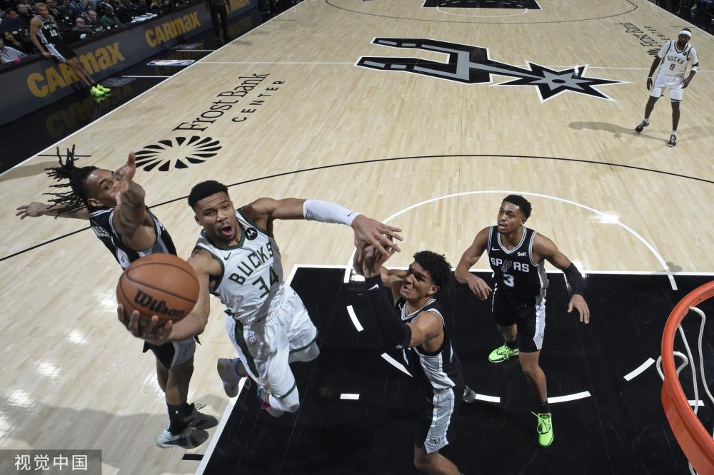 样在前锋中 样在前锋中