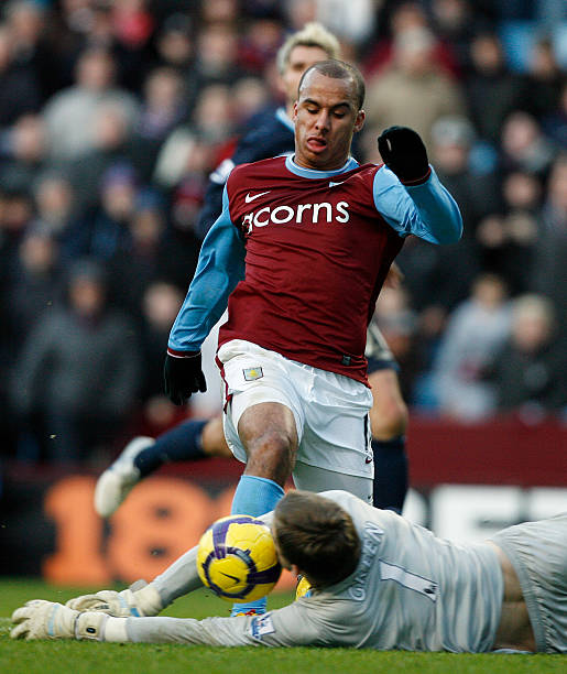 韩国警方立 韩国警方立